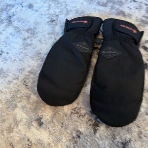 Dakine Black Gore-tex Mittens
